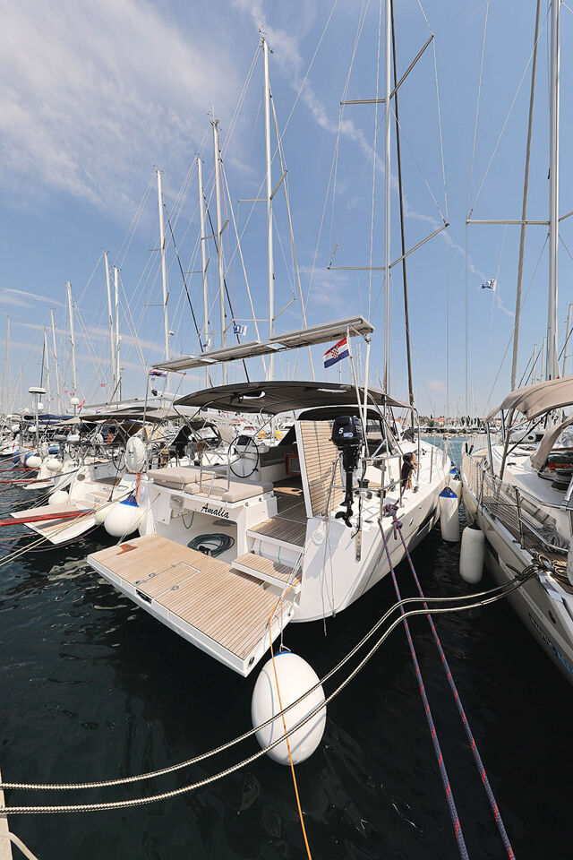 Dufour 56 Exclusive - 5 + 1 cab. Amalia